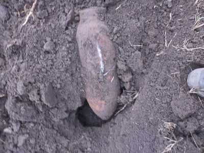 Galaţi: Pirotehniştii au distrus o bombă de aviaţie de 50 de kilograme, descoperită în timpul unor lucrări agricole