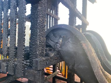 Loc de joacă pentru copii, nou-nouţ, incendiat la Focşani / Primăria a sesizat Poliţia, care a deschis dosar penal 