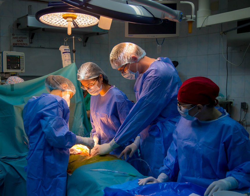 Prima prelevare de cord la Spitalul Universitar de Urgenţă Militar Central "Dr. Carol Davila"/ Donatorul, o tânără de 20 de ani aflată în moarte cerebrală