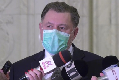 Rafila: Scenariul cel mai rău posibil estimat este să avem peste 70.000 de cazuri pe zi/ Capacitatea maximă la ATI ar putea fi atinsă la începutul lunii viitoare, iar cea de internare pentru pacienţii COVID - între 8 şi 10 februarie