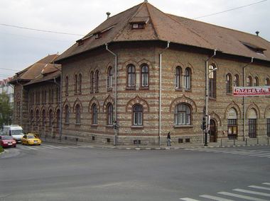 Vâlcea: Profesor înregistrat afirmând că bărbaţii ”sunt Dumnezeu pe pământul ăsta”, iar femeile sunt ”handicapate”. Cadrul didactic spune că afirmaţia e scoasă din context, iar elevii îl susţin  