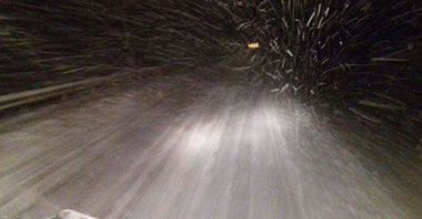 Meteorologii anunţă ninsori temporar viscolite începând de duminică dimineaţă în jumătatea vestică a Moldovei şi local în Carpaţii Orientali şi Occidentali / Ninsori slabe şi vânt moderat, în estul Moldovei şi al Munteniei şi pe arii restrânse în Dobrogea