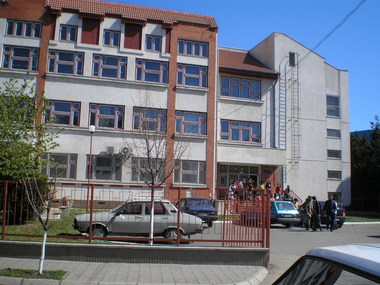 Liceul Callatis din Mangalia va avea o nouă conducere, după ce ISJ a decis încetarea detaşării pentru cele două directoare. Va fi realizat şi un audit pentru verificarea documentelor contabile