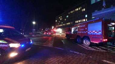 UPDATE - Incendiu la Secţia Ginecologie a Spitalului Judeţean Suceava / A fost activat Planul Roşu de intervenţie, fiind evacuaţi 329 de pacienţi, între care 102 copii, majoritatea nou-născuţi / Care este posibila cauză a incendiului - FOTO / VIDEO 
