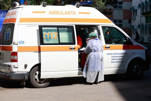 Buzău: Anchetă epidemiologică în Râmnicelu, după decesul a doi copii mici în cazul cărora medicii suspectează meningită virală / Cei doi copii ar fi fost duşi cu întârziere la spital de către familii, cu simptome similare, murind la scurt timp 