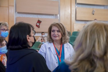 Florentina Ioniţă Radu, comandantul Spitalului Universitar de Urgenţă Militar Central: Faţă de celălalt val, suntem mai puţin asaltaţi în ceea ce priveşte internarea pacienţilor COVID, este o particularitate