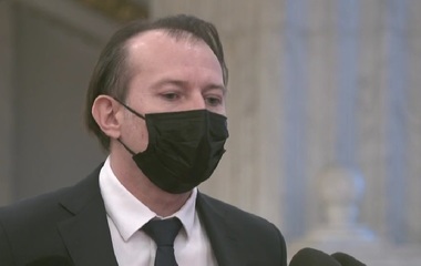 Cîţu afirmă că datele privind numărul de infectări în valul 5 "nu sunt cu mult diferite" de cele de la mijlocul valului 4: Avem o presiune pe sistemul de sănătate mare, unde înseamnă costuri deja, dar avem şi o presiune pe sistemul economic