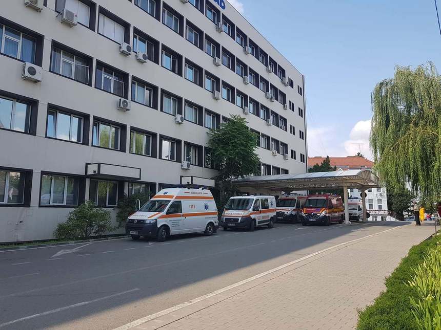Spitalul Judeţean Arad suplimentează numărul de paturi în condiţiile creşterii numărului de cazuri de COVID-19