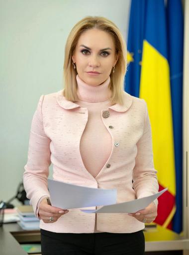 Ministrul Familiei anunţă înfiinţarea Observatorului Naţional al Copilului / Firea: Trebuie să ştim în mod real câţi copii sunt în situaţii de risc şi câte familii sunt vulnerabile în România