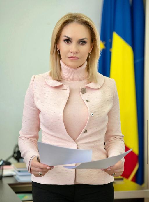 Ministrul Familiei anunţă înfiinţarea Observatorului Naţional al Copilului / Firea: Trebuie să ştim în mod real câţi copii sunt în situaţii de risc şi câte familii sunt vulnerabile în România