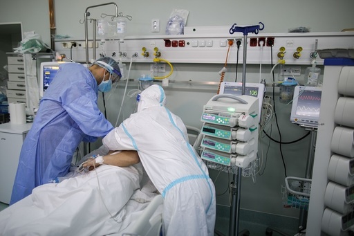 INTERVIU - Dr. Bogdana Manu: 70-80% dintre pacienţii cu forme critice de covid au avut de-a lungul spitalizării probleme cardiologice. Au fost multe cazuri dificile în care poate că niciun ghid nu-ţi precizează ce să faci