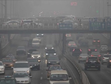 Ministerul Mediului: Creşteri ale concentraţiilor de poluanţi atmosferici, din cauza condiţiilor meteorologice extrem de nefavorabile dispersiei/ Cele mai semnificative creşteri, în judeţele Alba, Cluj, Giurgiu, Mureş şi Neamţ, şi la cele din Bucureşti-Ilfov