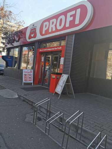 Nouă magazine Profi din Bucureşti, închise temporar de ANPC. Pentru trei dintre ele activitatea ar putea fi sistată până la şase luni. Au fost date amenzi de peste 200.000 de lei - FOTO  