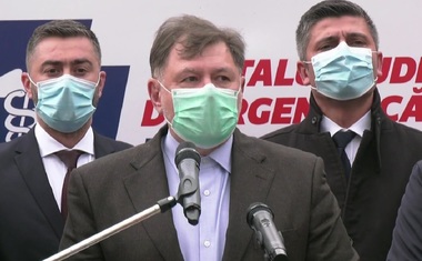 Rafila, vizita la Spitalul Judeţean de Urgenţă din Călăraşi: Am fost extraordinar de plăcut surprins de viteza cu care se poate realiza un pavilion cu mai mult de 200 de paturi aici de către CNI. Învestiţia a fost de 20 milioane euro