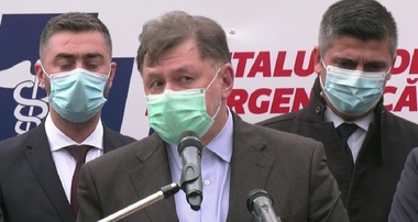 Rafila: Încurajez purtarea în continuare a măştii până când ştiu sigur că situaţia din spitale a ajuns la normalitate şi practic transmiterea comunitară se opreşte în România