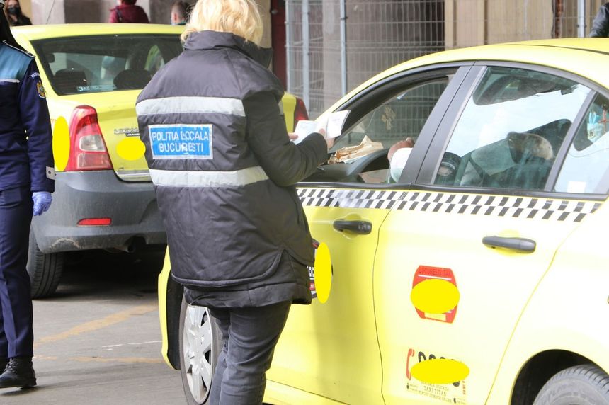 Poliţiştii locali din Bucureşti au dat taximetriştilor amenzi de 14.500 de lei / În ultimele 5 zile au fost date amenzi de peste 140.000 lei pentru fumat în unităţile de alimentaţie publică - FOTO