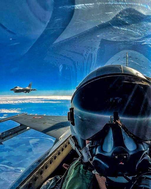 Forţele Aeriene Române execută misiuni deasupra Mării Negre după detectarea unor activităţi în afara spaţiului aerian naţional