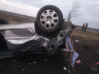 Un pompier din Buzău care a supravieţuit în anul 2004 exploziei de la Mihăileşti, chemat să intervină la un accident rutier a cărui victimă era propria fiică - FOTO