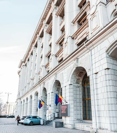 Guvernul a aprobat proiectul privind modificarea şi completarea Legii nr. 121/2019 privind evaluarea şi gestionarea zgomotului ambiental / Noi aglomerări urbane care trebuie să realizeze hărţi de zgomot / Noutăţile legii  