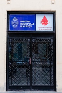 Nicuşor Dan: Am semnat în numele municipalităţii un protocol pentru 2 ani de zile cu Institutul Naţional de Hematologie Transfuzională / Primăria Generală se angajează să promoveze donarea de sânge şi componente sanguine în Bucureşti