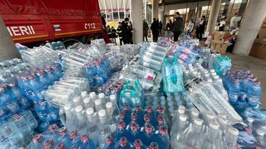 Nicuşor Dan anunţă că peste 3.200 de refugiaţi din Ucraina au fost asistaţi în Gara de Nord / 93 de persoane sunt cazate în centrele Primării, fiind rezervate alte peste 40 de locuri pentru noaptea care urmează  