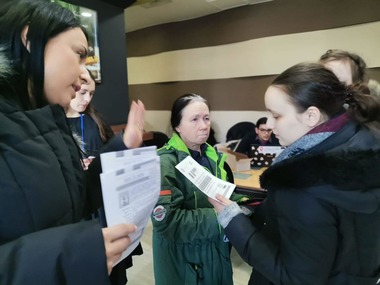 Ministrul Muncii anunţă că primii 44 de cetăţeni ucraineni au fost angajaţi de către o companie din Bistriţa  