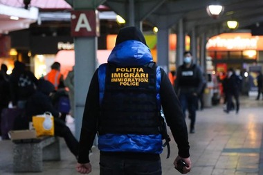 Prefectura Capitalei: A fost operaţionalizat un call-center prin intermediul căruia vor fi gestionate situaţiile care vizează refugiaţii din Ucraina, aflaţi în municipiul Bucureşti şi judeţul Ilfov