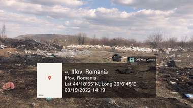 Control al Gărzii de Mediu la Sinteşti, după ce mai multe deşeuri au fost incinerate pe câmp  - FOTO/ VIDEO