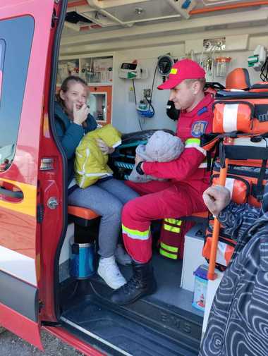 Doi gemeni născuţi prematur în Ucraina, aduşi în România pentru îngrijiri speciale - FOTO, VIDEO