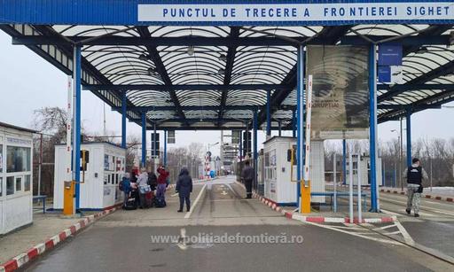 Poliţia de Frontieră: 7.776 de cetăţeni ucraineni au intrat în ţară duminică, în scădere cu 13% faţă de ziua precedentă 