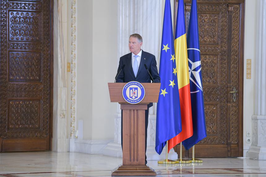 Klaus Iohannis a trimis în Parlament, pentru reexaminare, legea care completează atribuţiile Agenţiei Naţionale a Medicamentului şi a Dispozitivelor Medicale