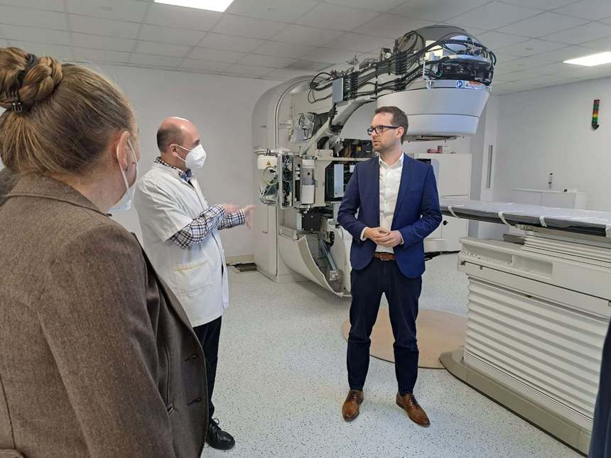 Primarul Timişoarei Dominic Fritz a anunţat investiţii de milioane de euro în aparate performante şi un nou Spital Municipal