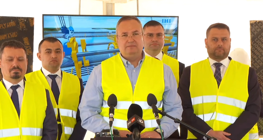 Premierul Ciucă a anunţat că podul suspendat peste Dunăre de la Brăila va fi gata în luna decembrie a acestui an 