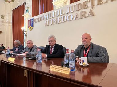 Hunedoara: Demersuri pentru menţinerea statutului UNESCO al Geoparcului Ţara Haţegului