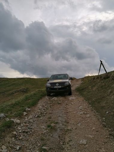 UPDATE - Persoană rătăcită în Masivul Călimani / Turistul a fost găsit, alăturându-se grupului din care face parte / Salvamontiştii caută un nou grup de persoane rătăcite 