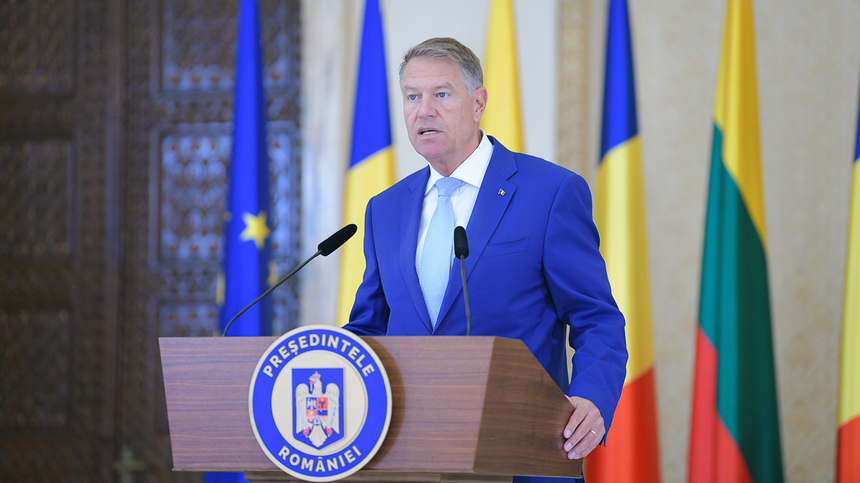 Iohannis a promulgat legea care prelungeşte până la finalul anului măsura privind numărul de paturi pentru care casele de asigurări de sănătate pot încheia contracte cu furnizorii privaţi