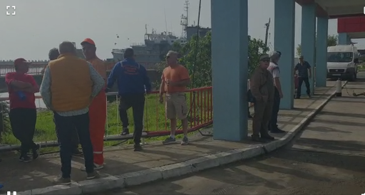 Protest al angajaţilor Agenţiei Române de Salvare a Vieţii Omeneşti pe Mare după ce senatorii au votat trecerea agenţiei de la Ministerul Transporturilor la Ministerul Afacerilor Interne - FOTO, VIDEO
