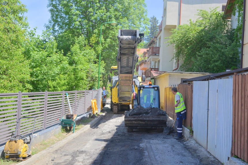 Braşov: O firmă care a încheiat contract contract pentru reparaţia străzilor a cerut rezilierea contractului, după ce Primăria a solicitat accelerarea ritmului lucrărilor