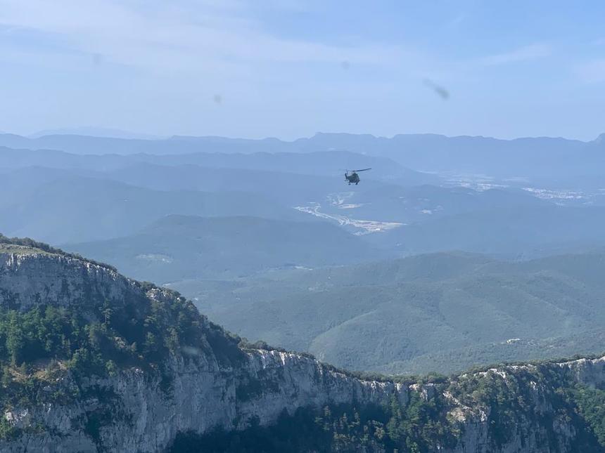 Exerciţiu european de instruire a Forţelor Aeriene în misiuni de recuperare a personalului, în Spania / Vizează recuperarea personalului izolat în teritoriu inamic şi asigurarea tratamentului medical / România participă cu 2 elicoptere şi 30 de militari 