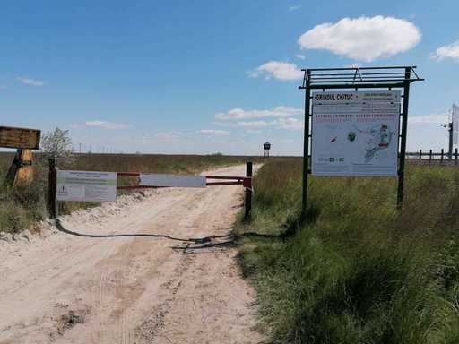 Dosar penal pentru încălcarea legislaţiei privind accesul în Grindul Chituc, arie protejată din Delta Dunării / Ministrul Mediului: Este inacceptabil ca o arie protejată, parte din patrimoniul UNESCO, să fie distrusă din cauza nepăsării 