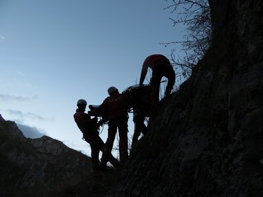 Salvamont România: În ultimele 24 de ore s-au primit 28 de apeluri prin care se solicita intervenţia salvamontiştilor/ Au fost salvate 28 de persoane, din care patru au fost predate echipajelor SMURD sau de Ambulanţă