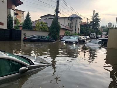 Olguţa Vasilescu afirmă că precipitaţiile căzute sâmbătă la Craiova au depăşit dublul capacităţii de preluare pe care canalizarea oricărui oraş european o are - FOTO, VIDEO