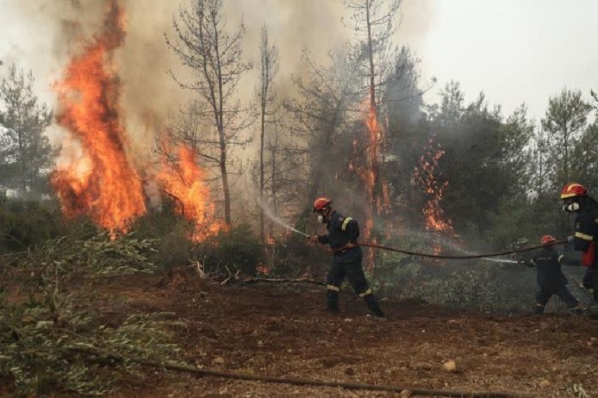 Atenţionare de călătorie emisă de MAE: Există pericol de producere a unor incendii de vegetaţie în mai multe regiuni ale Greciei