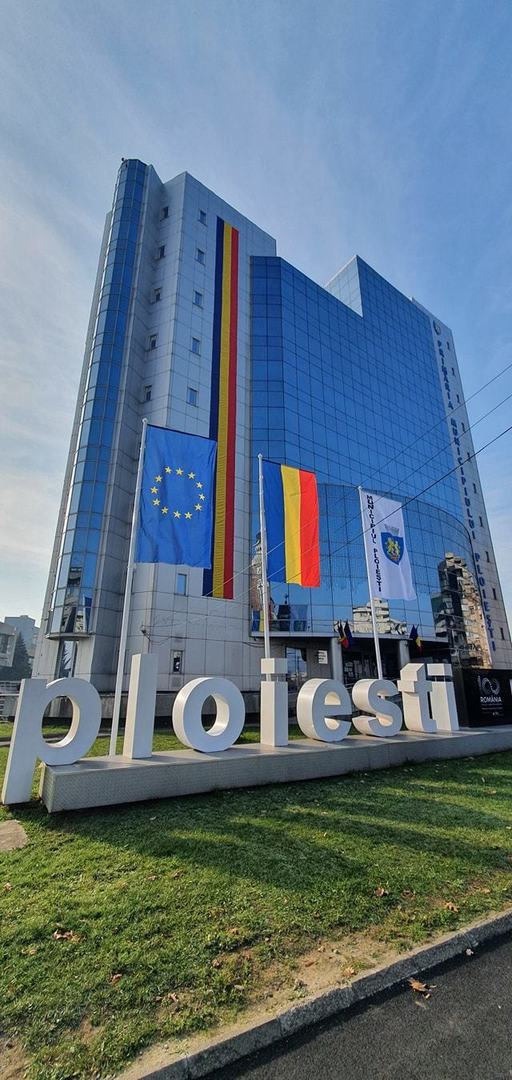 Consilieri locali PNL din Ploieşti, puşi să semneze o „declaraţie de confidenţialitate" pentru a vedea un studiu de prefezabilitate, plătit din bani publici, pentru realizarea unui spital. Aceştia au refuzat să semneze
