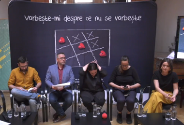 Studiu: Peste trei sferturi dintre români sunt de acord ca educaţia sanitară şi sexuală să fie predată în şcoli
