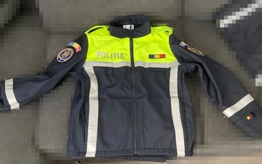 Sindicatul Europol, despre noile uniforme: A primat cantitatea în faţa calităţii - FOTO