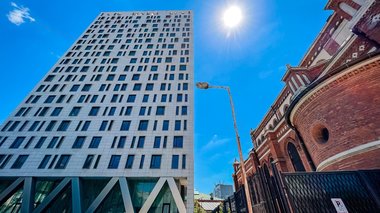 Nicuşor Dan: Am semnat azi dimineaţă dispoziţia de demolare pentru Cathedral Plaza. Primăria Capitalei a fost obligată, printr-o hotărâre judecătorească definitivă, să demoleze clădirea