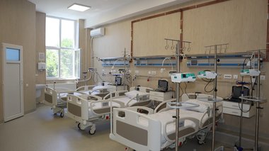 Viceprimarul Horia Tomescu anunţă că a fost dat în funcţiune un compartiment de Terapie acută la Spitalului Clinic de Boli Infecţioase şi Tropicale „Dr. Victor Babeş”