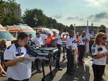 Alice Grasu, manager al Serviciului Ambulanţă Bucureşti-Ilfov: Lucrăm cu un parc de ambulanţe învechit. Mai mult de jumătate îndeplinesc condiţii de casare/ Ministrul Sănătăţii: Va trebui corectat, vom prezenta o strategie