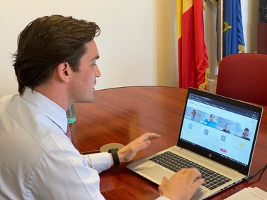 Andrei Baciu face radiografia unui fake news, vorbind despre mesajele referitoare la emiterea certificatelor COVID doar până la o anumită dată - În ultimele zile, 300.000 de persoane au reemis certificatele verzi / Creştere şi cu 8.500% 